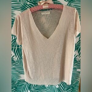 Project Social T Urban Outfitters light pink v neck tee raw edges sz S Guc